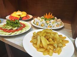 Saparis Station Hostel & Travel