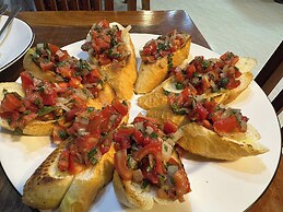 Saparis Station Hostel & Travel