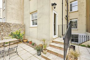 Host Stay Brunswick Place Flat