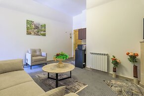 Pearl of Faqra Studios & Apartments