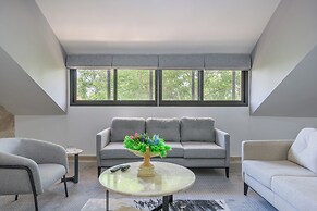 Pearl of Faqra Studios & Apartments