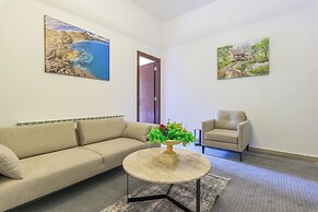 Pearl of Faqra Studios & Apartments