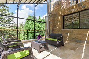 Pearl of Faqra Studios & Apartments