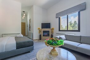 Pearl of Faqra Studios & Apartments