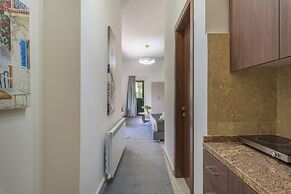 Pearl of Faqra Studios & Apartments