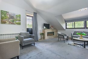 Pearl of Faqra Studios & Apartments