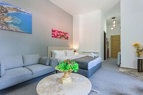 Pearl of Faqra Studios & Apartments