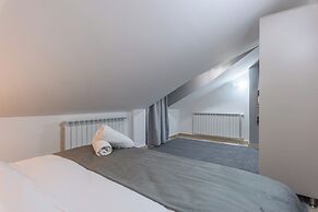 Pearl of Faqra Studios & Apartments