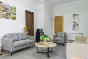 Pearl of Faqra Studios & Apartments