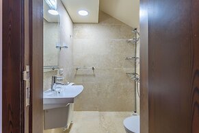 Pearl of Faqra Studios & Apartments