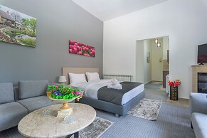 Pearl of Faqra Studios & Apartments