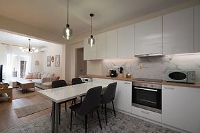Luxury Comfort in Pagrati - Walk to Syntagma