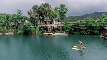 LOBOC RIVERSIDE INN and RESTAURANT