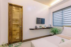 LOBOC RIVERSIDE INN and RESTAURANT