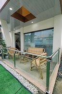 LOBOC RIVERSIDE INN and RESTAURANT