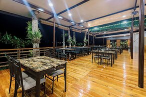 LOBOC RIVERSIDE INN and RESTAURANT