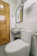 LOBOC RIVERSIDE INN and RESTAURANT