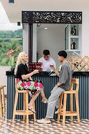 LOBOC RIVERSIDE INN and RESTAURANT