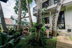 LOBOC RIVERSIDE INN and RESTAURANT