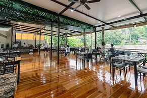 LOBOC RIVERSIDE INN and RESTAURANT