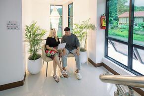 LOBOC RIVERSIDE INN and RESTAURANT