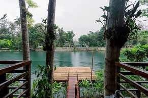 LOBOC RIVERSIDE INN and RESTAURANT