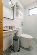 LOBOC RIVERSIDE INN and RESTAURANT