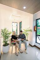 LOBOC RIVERSIDE INN and RESTAURANT