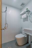 LOBOC RIVERSIDE INN and RESTAURANT