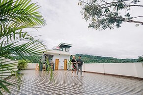 LOBOC RIVERSIDE INN and RESTAURANT