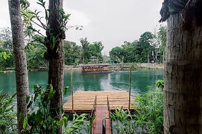 LOBOC RIVERSIDE INN and RESTAURANT