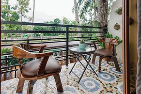 LOBOC RIVERSIDE INN and RESTAURANT