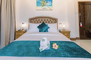 LOBOC RIVERSIDE INN and RESTAURANT