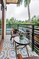 LOBOC RIVERSIDE INN and RESTAURANT