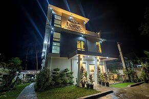 LOBOC RIVERSIDE INN and RESTAURANT