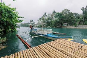 LOBOC RIVERSIDE INN and RESTAURANT