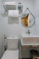 LOBOC RIVERSIDE INN and RESTAURANT