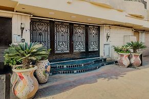 Xuru Heliopolis Rock