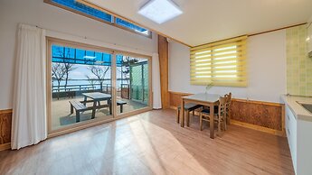 Yeongheungdo Rainbow Ocean View Pension