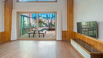 Yeongheungdo Rainbow Ocean View Pension