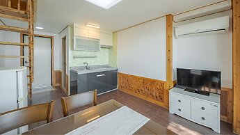 Yeongheungdo Rainbow Ocean View Pension
