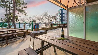 Yeongheungdo Rainbow Ocean View Pension