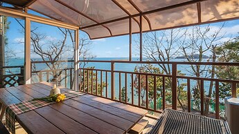Yeongheungdo Rainbow Ocean View Pension