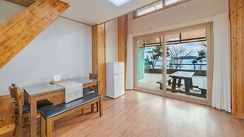 Yeongheungdo Rainbow Ocean View Pension