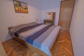 Apartment Miskic 1