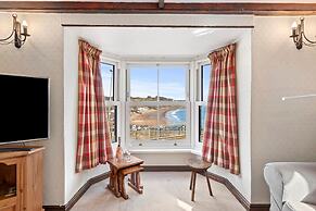 Hill Cottage - Spectacular Sea Views Parking