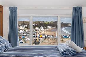 Hill Cottage - Spectacular Sea Views Parking