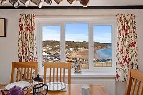 Hill Cottage - Spectacular Sea Views Parking
