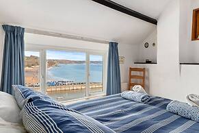 Hill Cottage - Spectacular Sea Views Parking