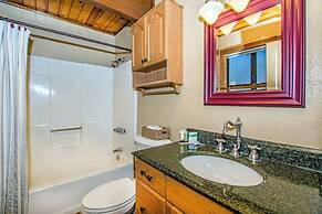 88 Acres Cottage in Big Bear w HotTub